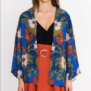 S/M Floral Kimono
